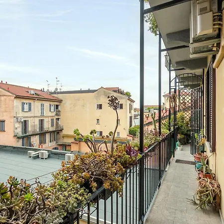 Lägenhet Navigli - Cozy Studio In Darsena By Rentopolis Milano