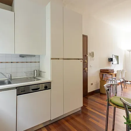Lägenhet Navigli - Cozy Studio In Darsena By Rentopolis Milano